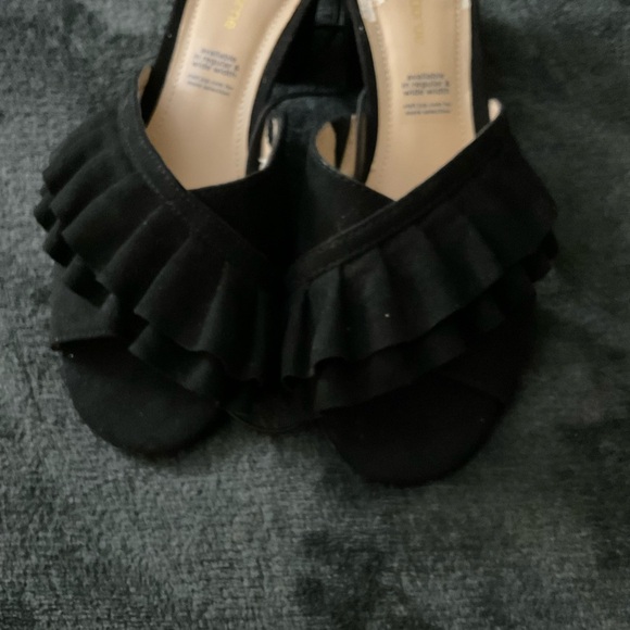 Liz Claiborne Fringe Mules/Heels - Picture 3 of 12